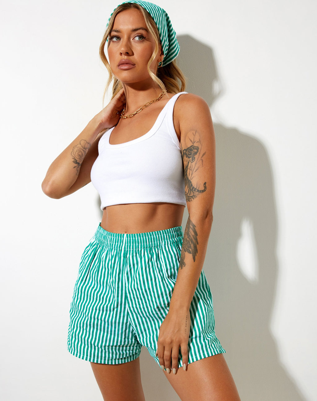 Pantalón Corto Lala de Rayas Verticales Verde y Blanco