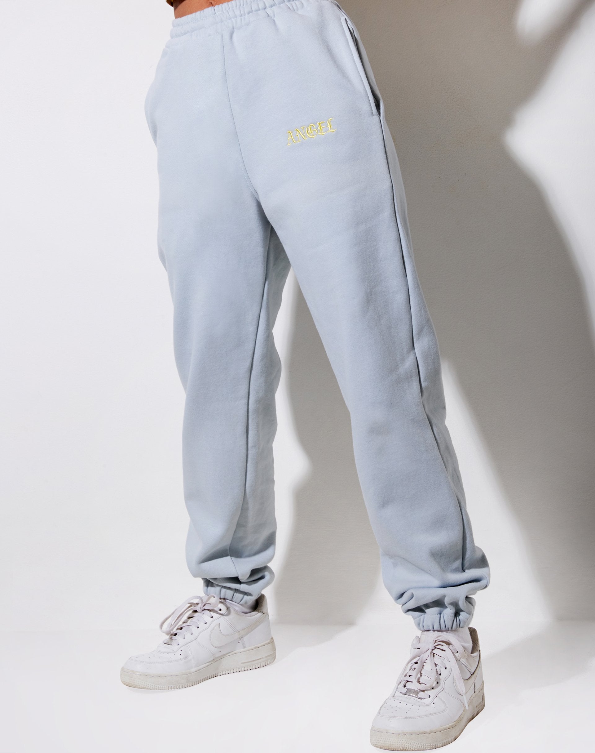 Imagen de Basta Jogger en Baby Blue Angel Embro en Lemon