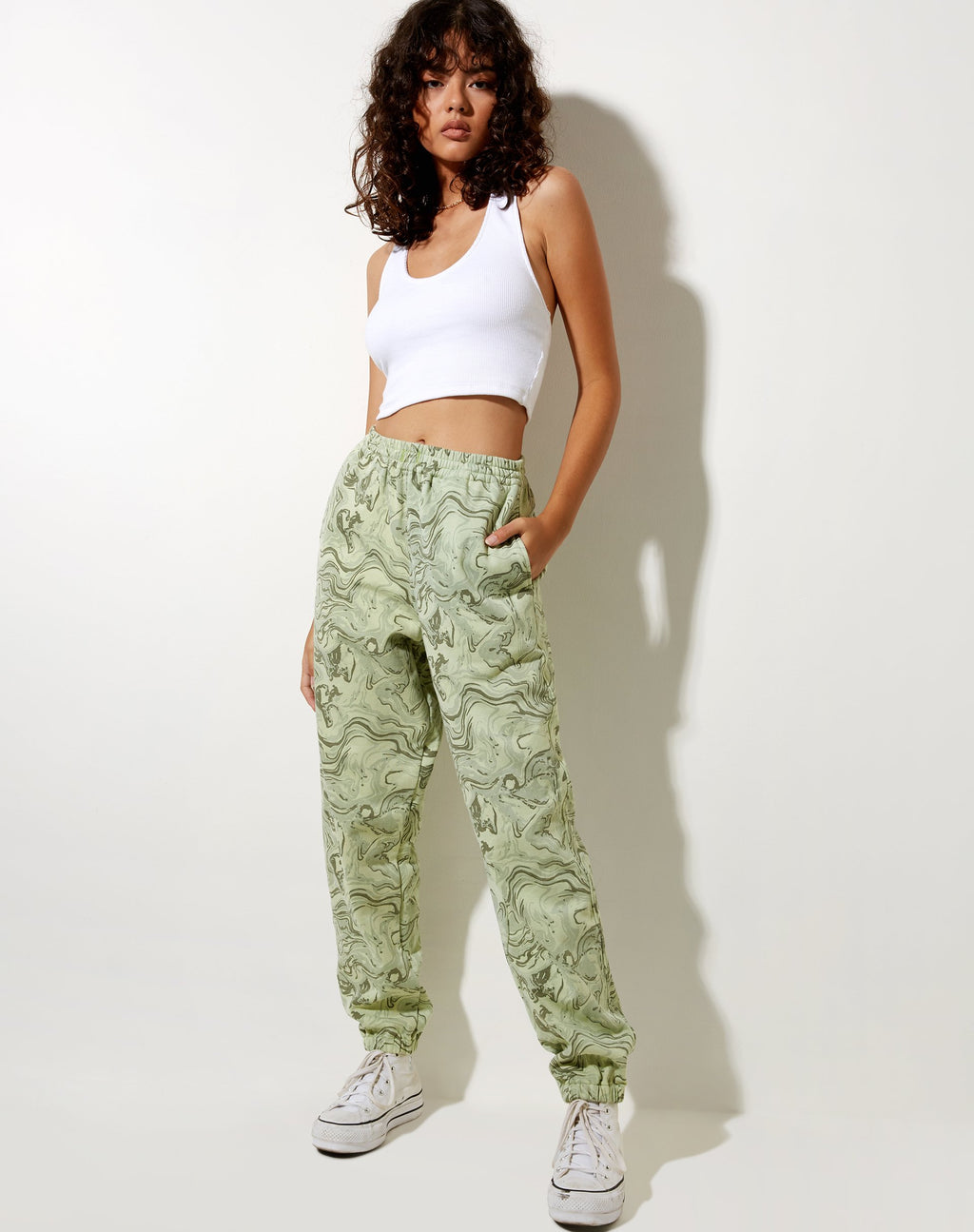 Basta Jogger en verde mármol
