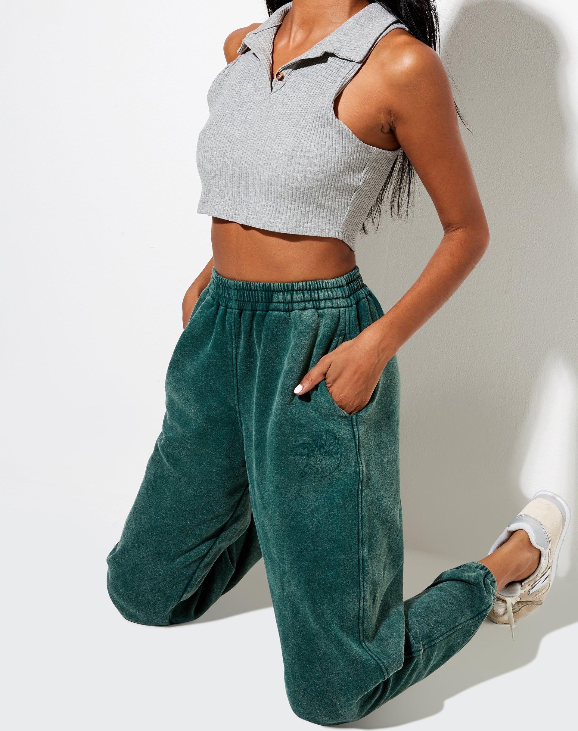 Imagen de Basta Jogger en Verde Lavado Angel Energy Cherub Embro