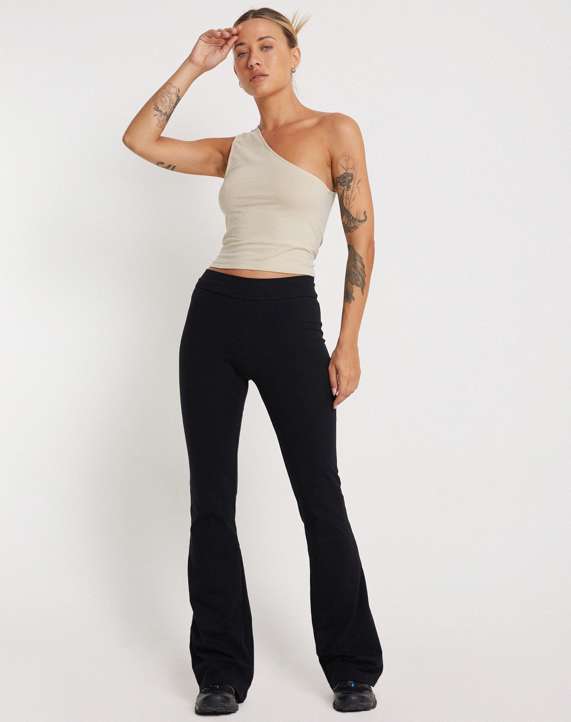 Imagen de Bay One Shoulder Top en Leche de Coco