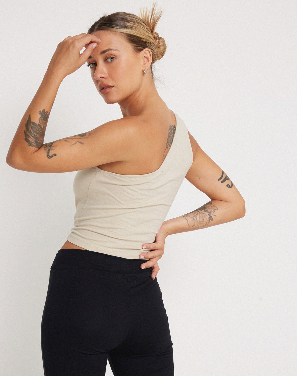 Top Bay One Shoulder en leche de coco