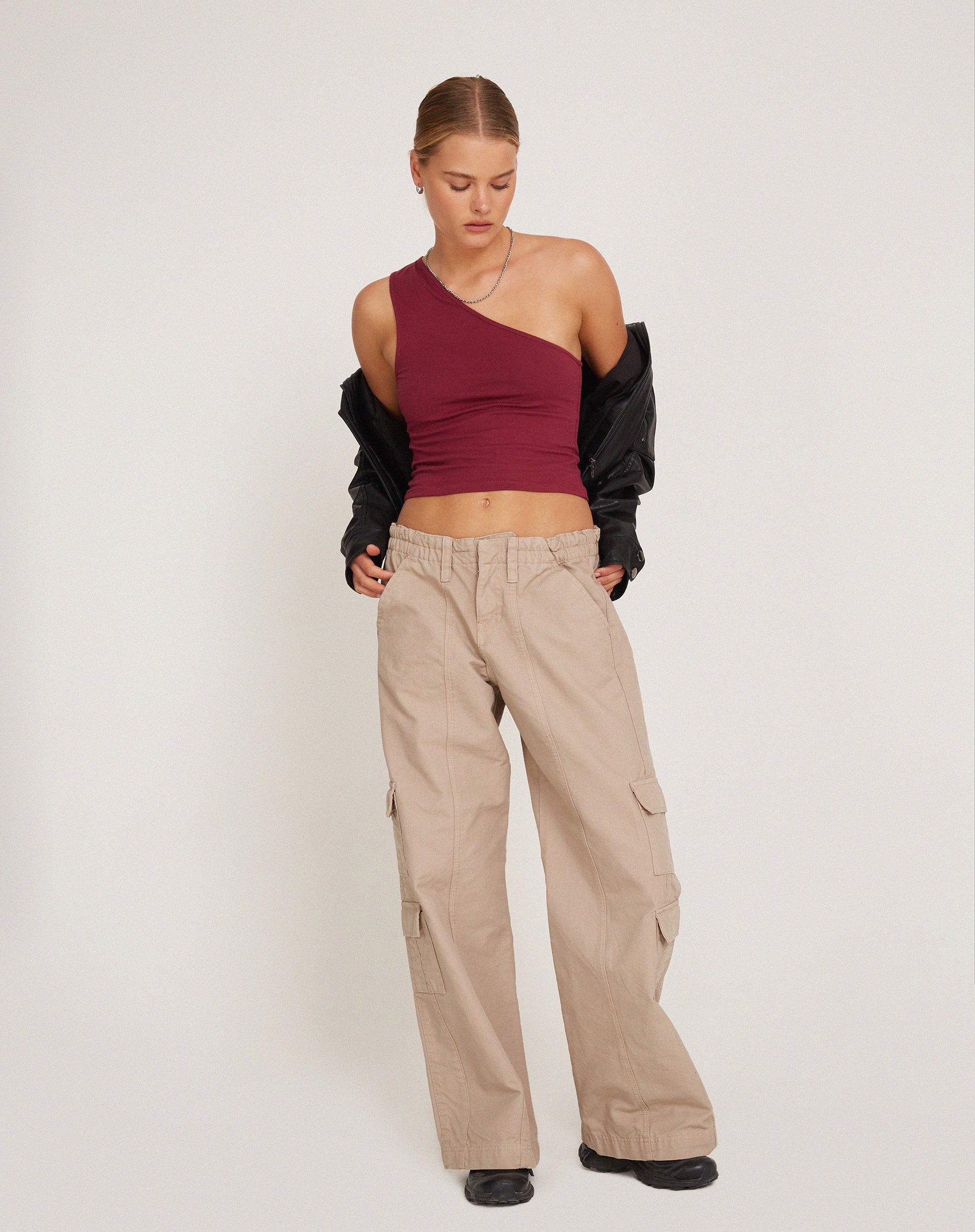 Imagen de Bay One Shoulder Top en ciruela