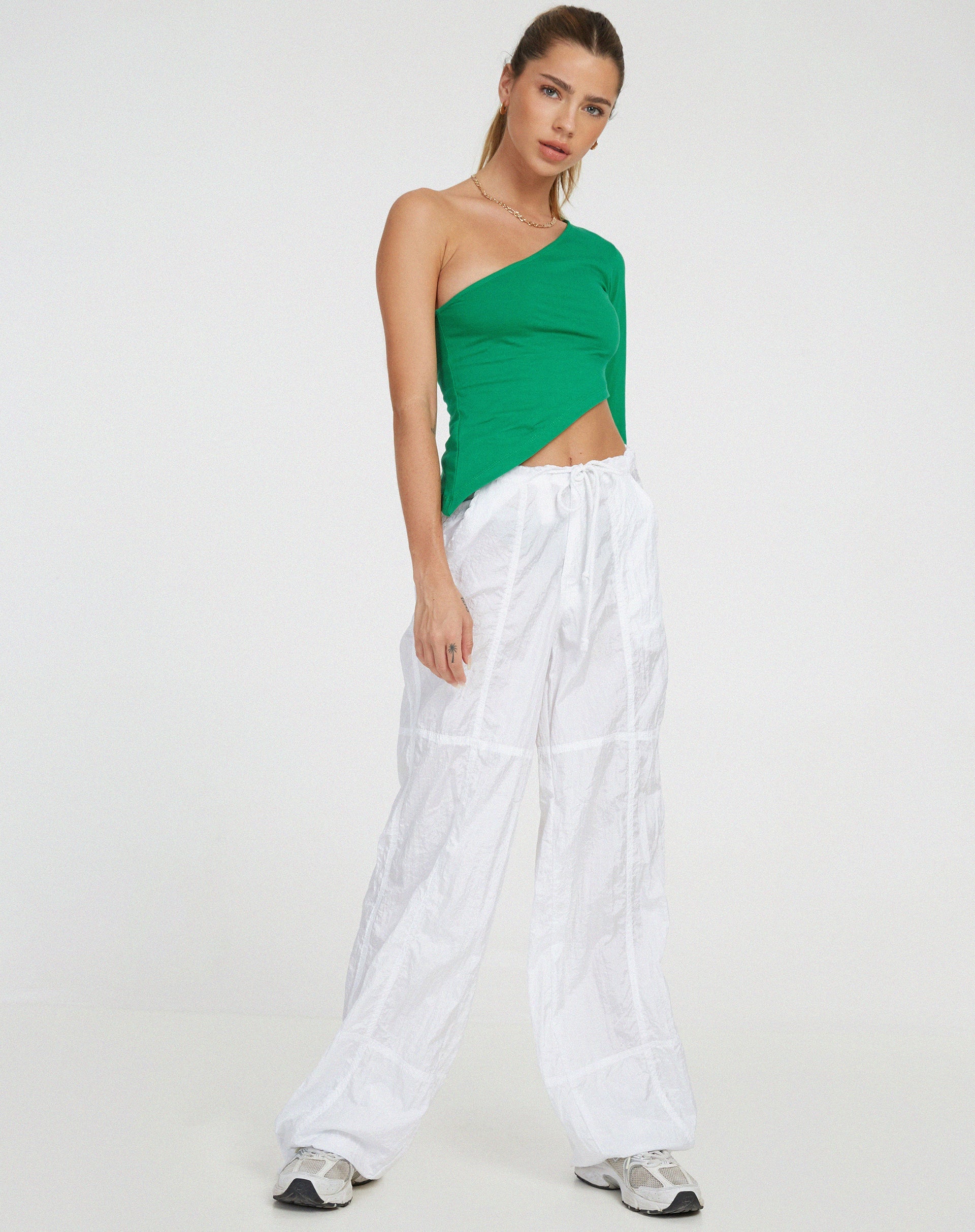 imagen de Baylee Crop Top en Bush Green