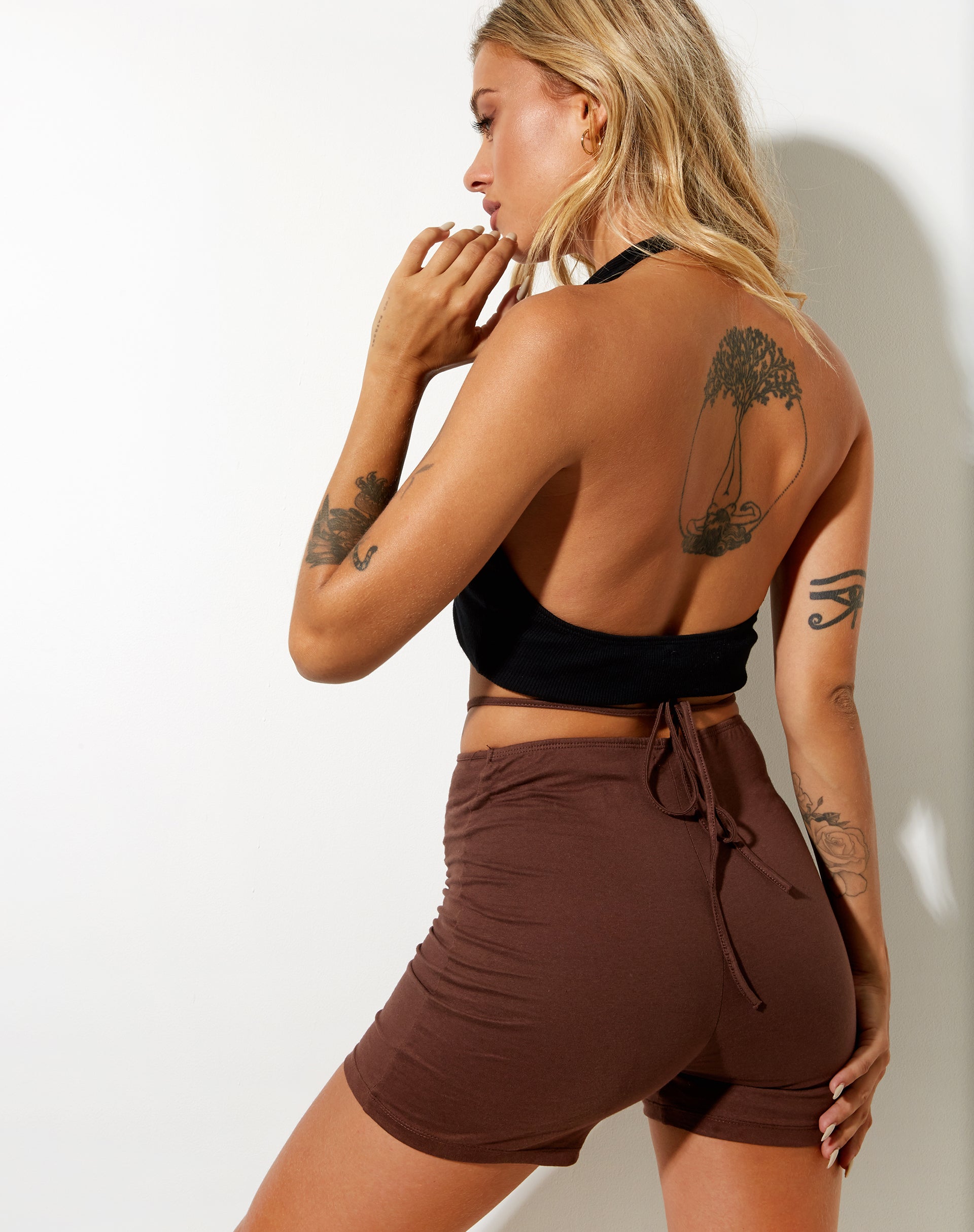 Imagen de Ben Hot Pant en Lycra Caoba Profundo