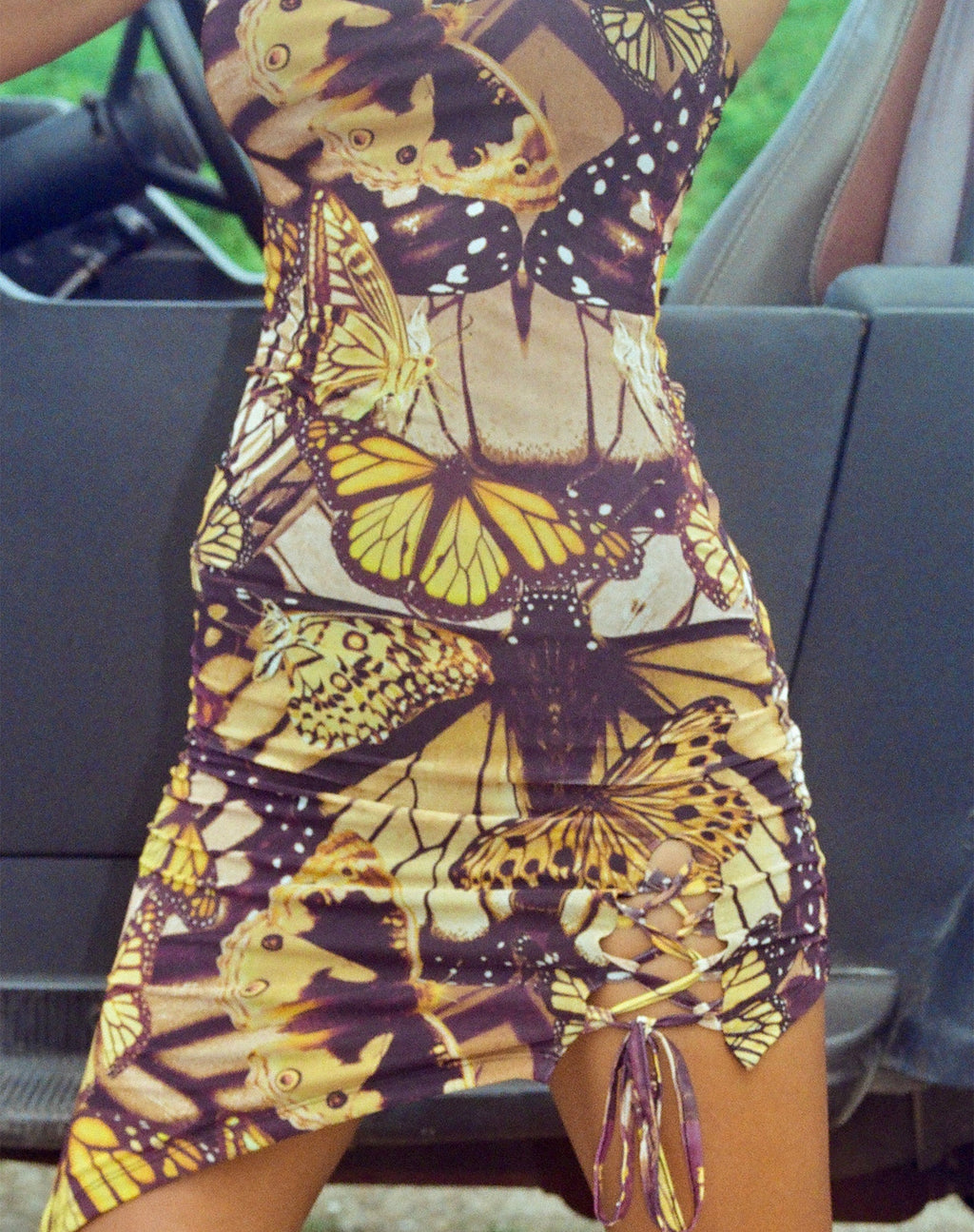 Minivestido Benita en oro mariposa