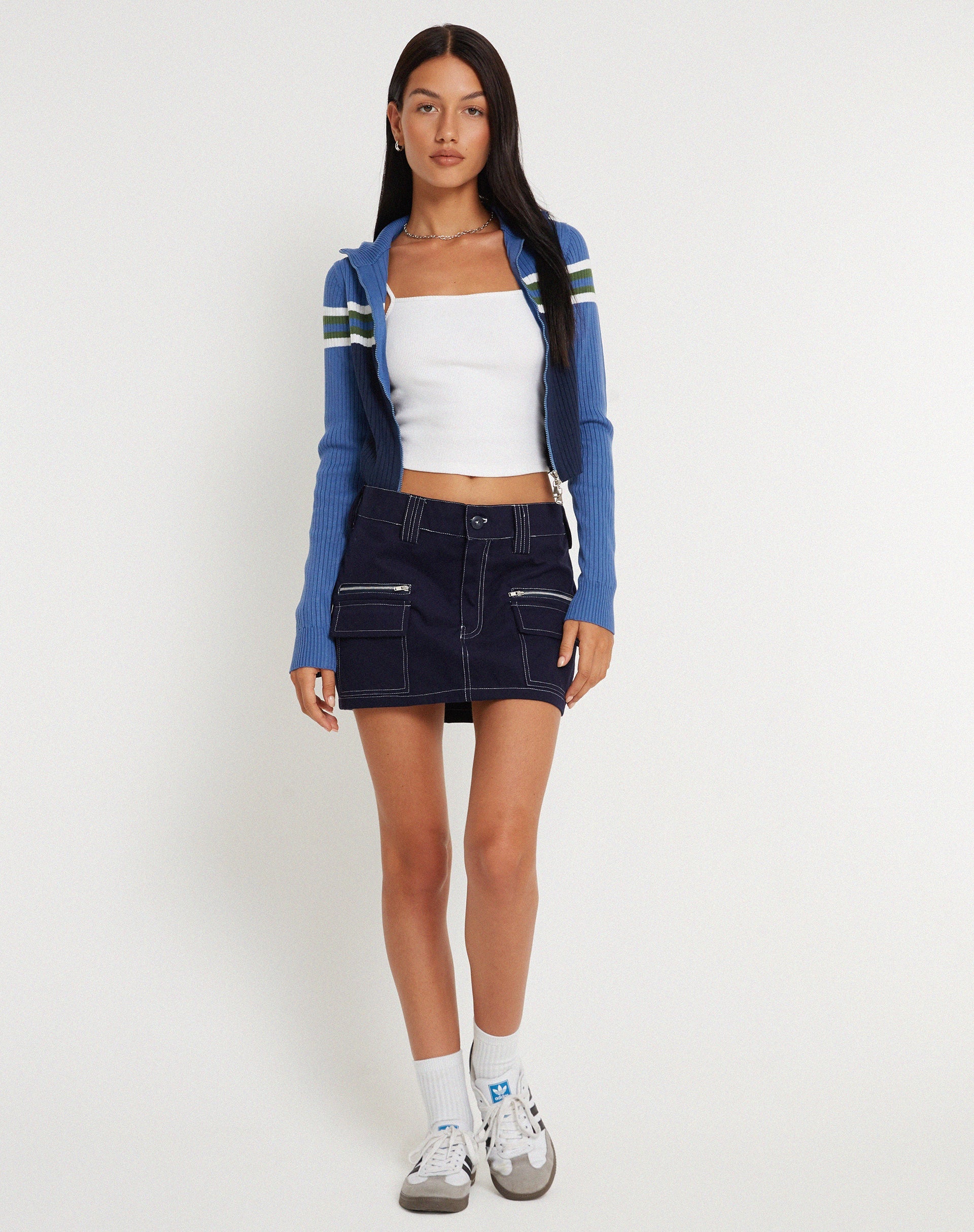 imagen de Betsy MIni Skirt in Navy with White Top Stitch