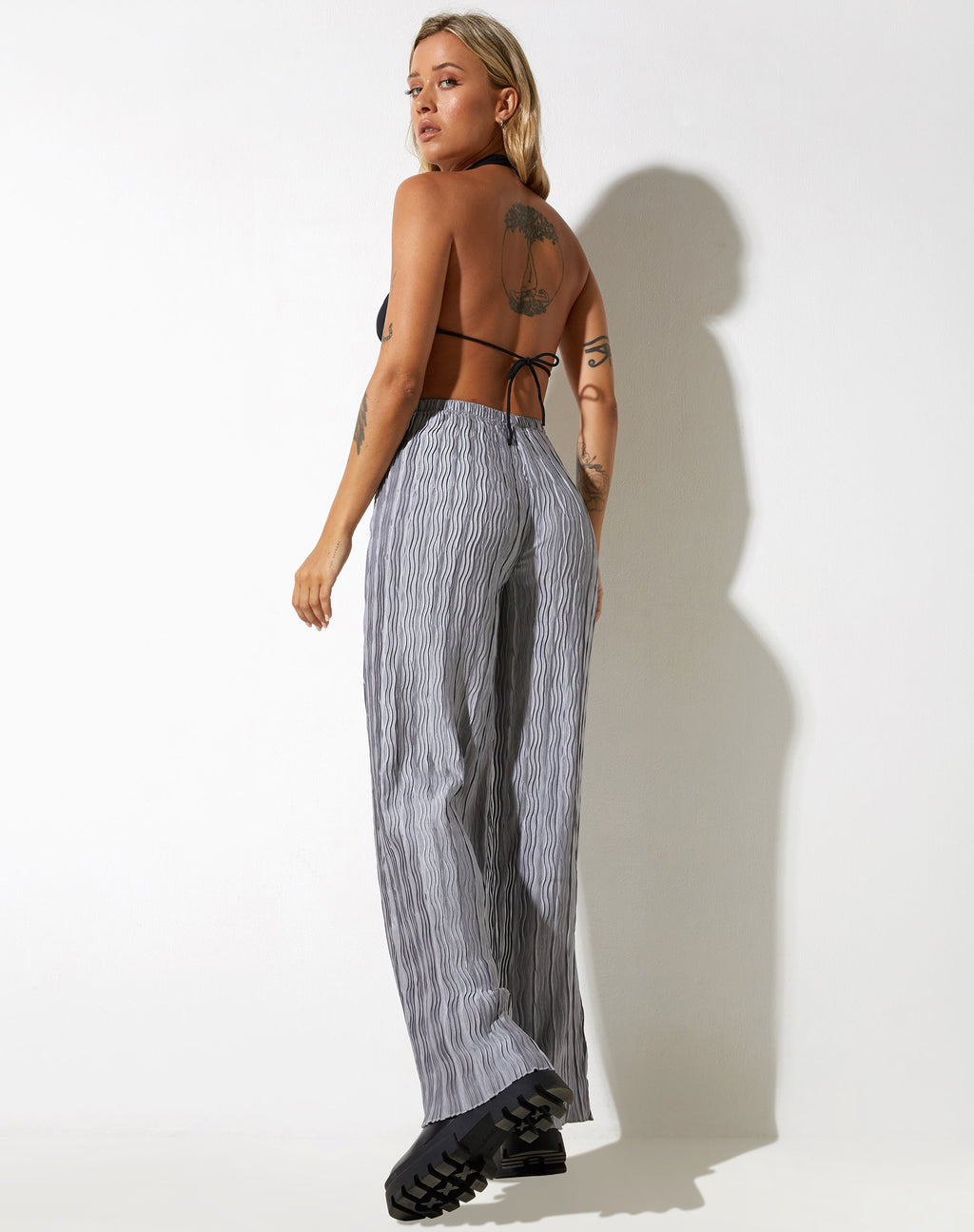 Pantalón Bian en plata arrugada