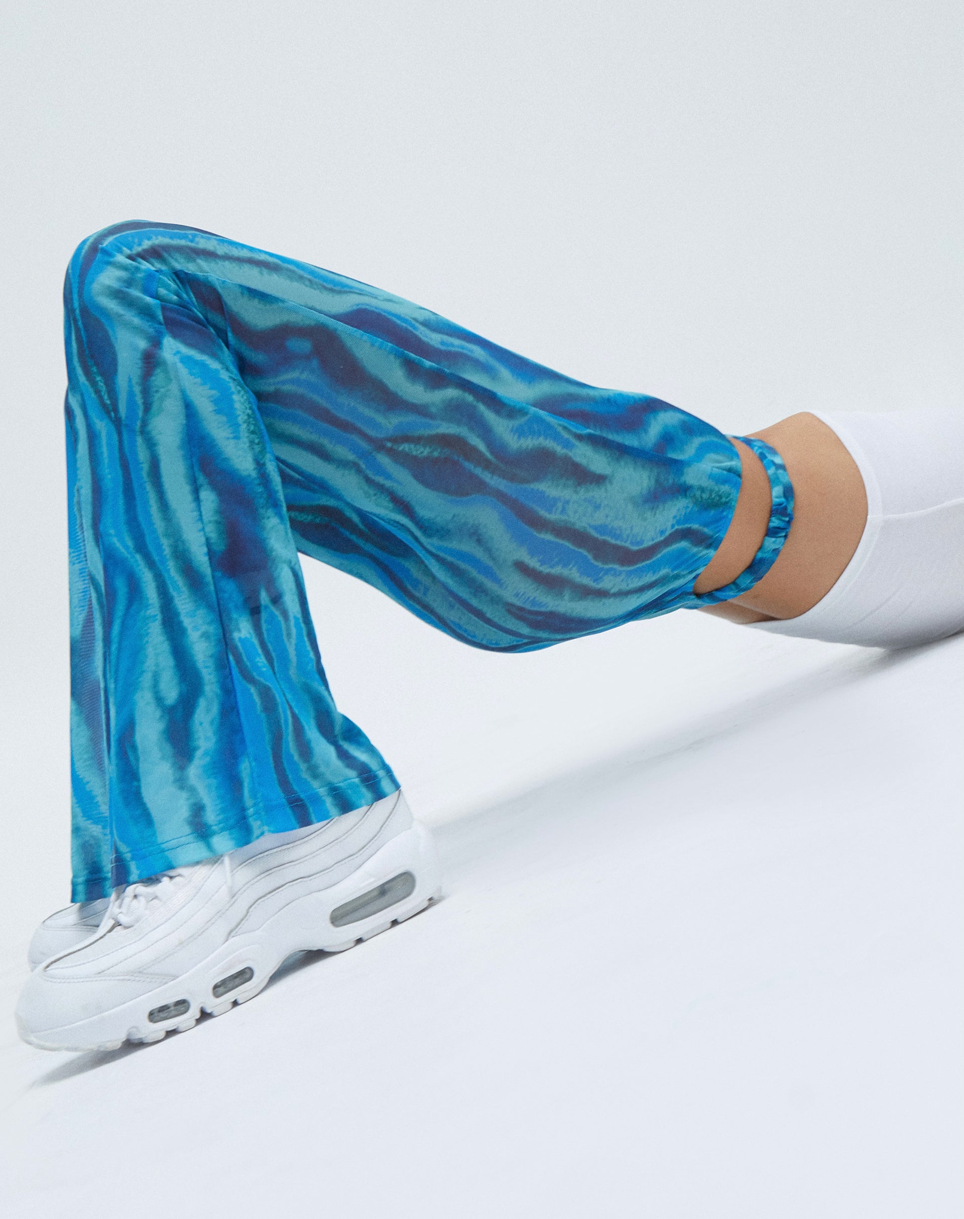Imagen de Zola Flare Trouser en Tropical Rave