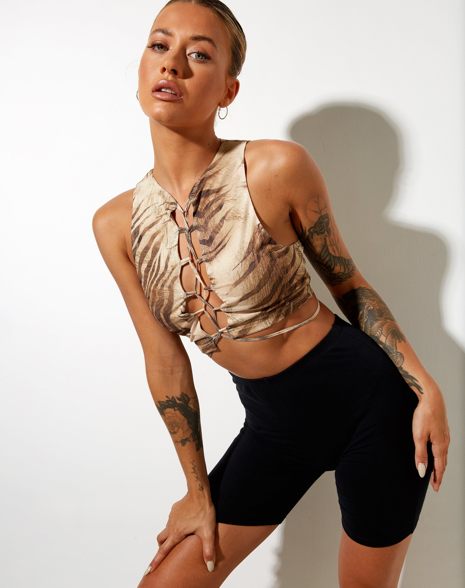 Imagen de Bima Crop Top en marrón tigre