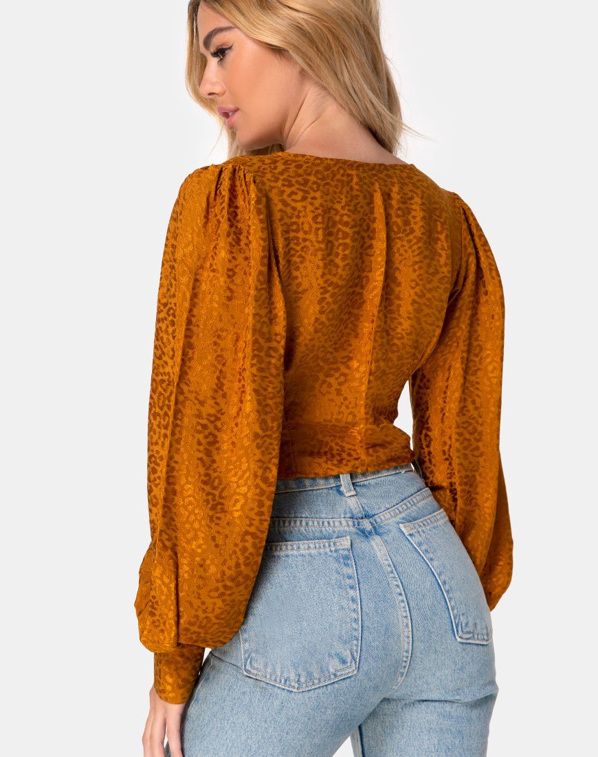 Bina Crop Top de satén guepardo dorado