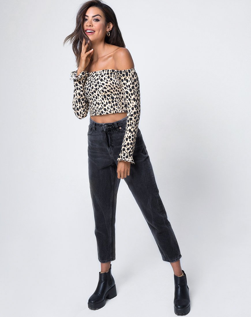 Imagen de Gaga Off The Shoulder Top in Cheetah