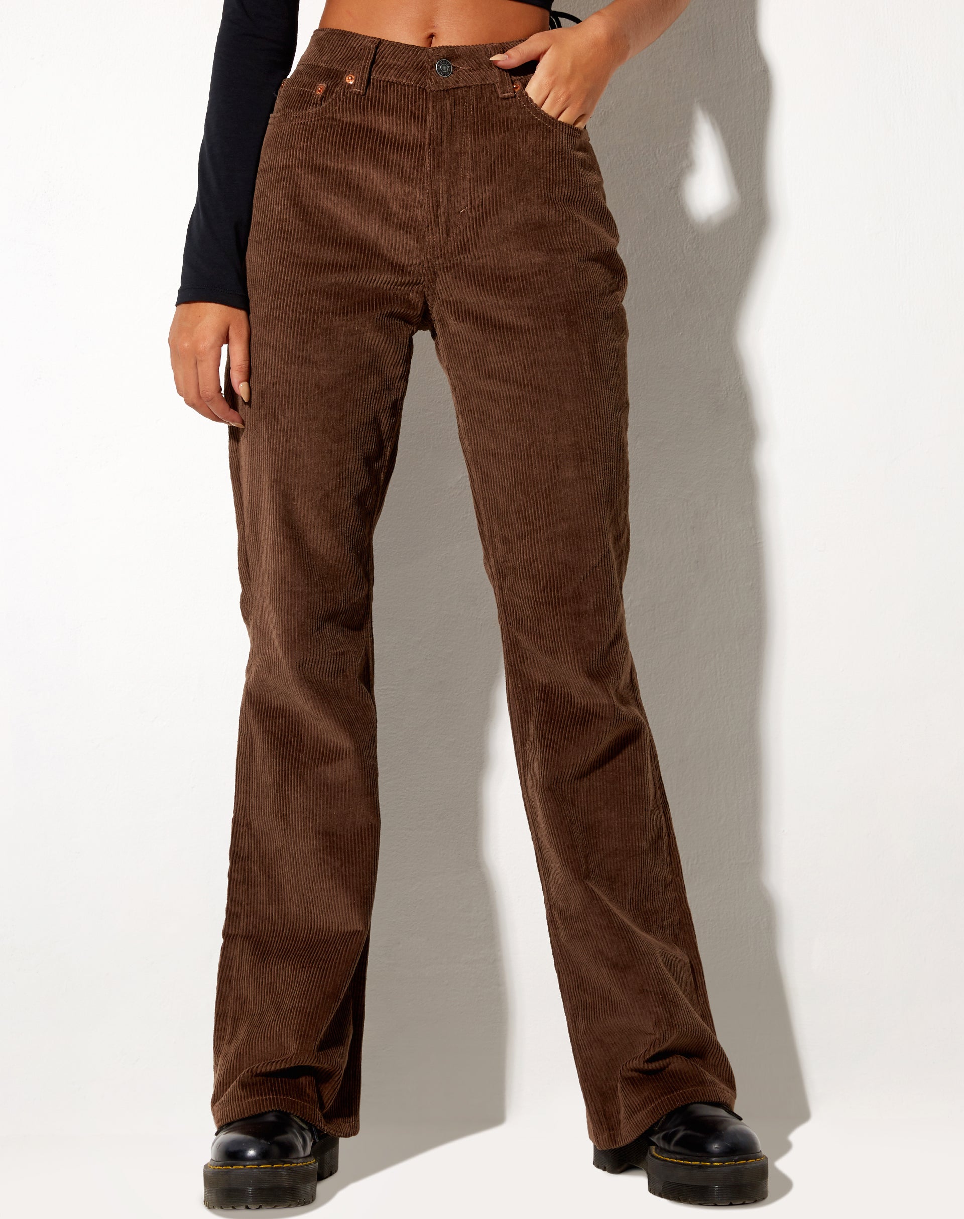 Imagen de Bootleg Jeans en Cord Rich Brown