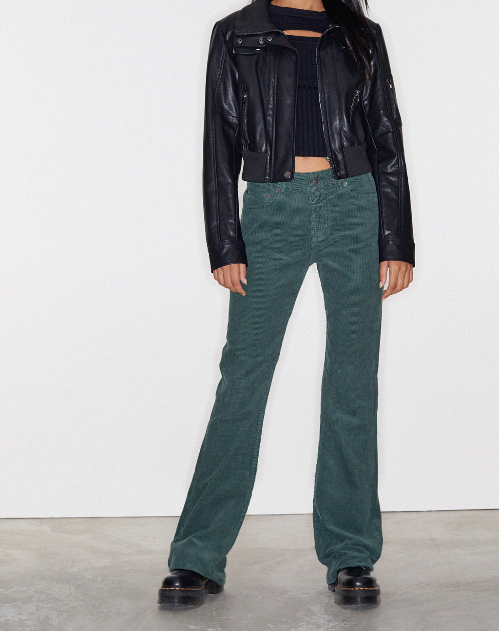 Vaqueros Bootleg en Cord Forest Green