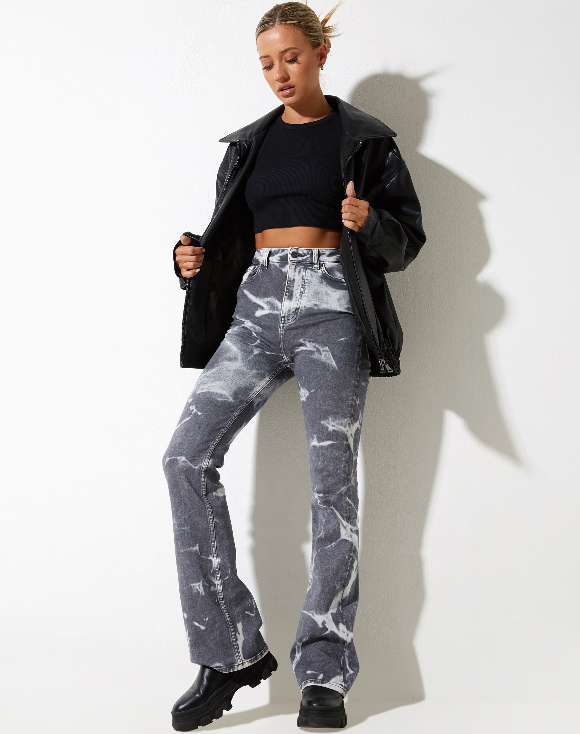 imagen de Bootleg Jeans en Laser Smoke Grey
