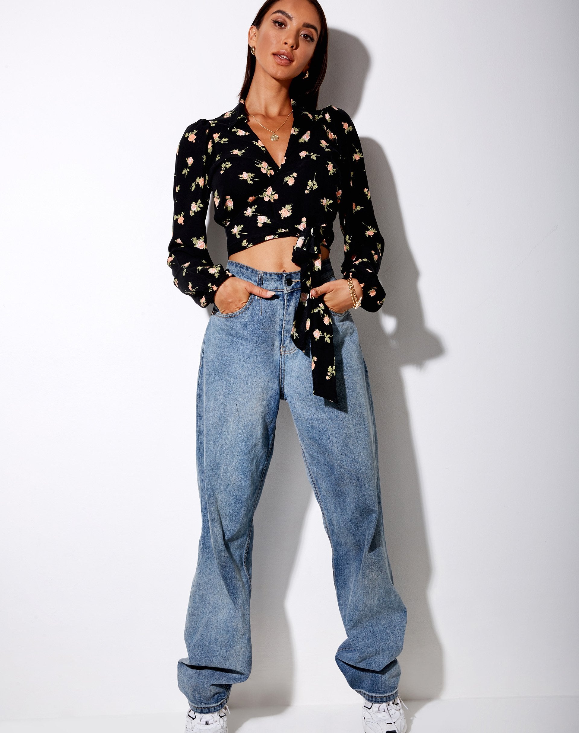 Imagen de Briza Crop Top en Rose Garden Negro
