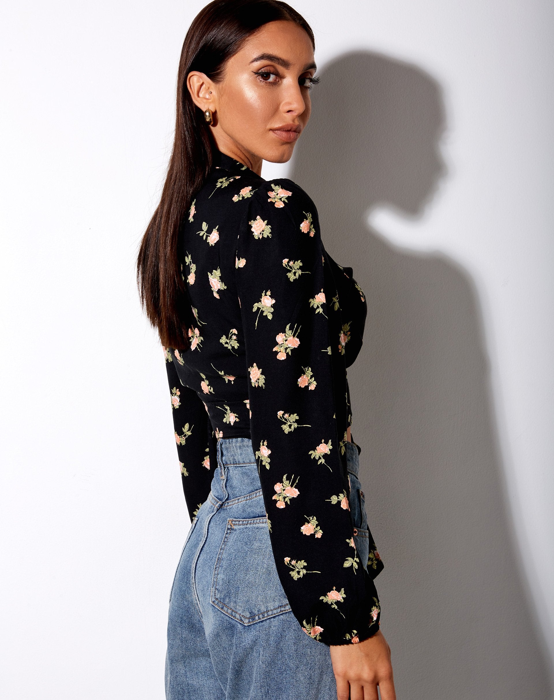Imagen de Briza Crop Top en Rose Garden Negro