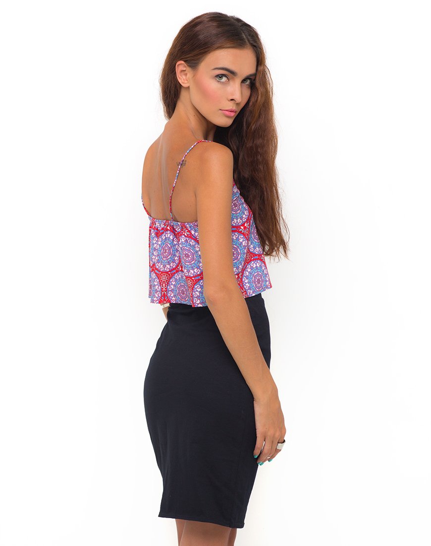 Motel Slip Cami Crop en Mandala Rojo