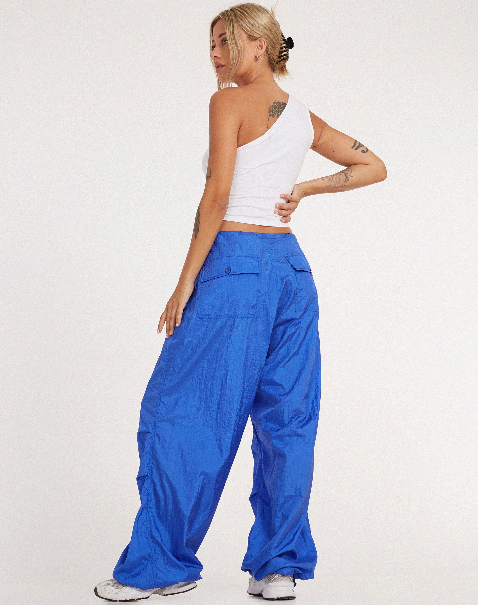 imagen de Chute Trouser en azul cobalto