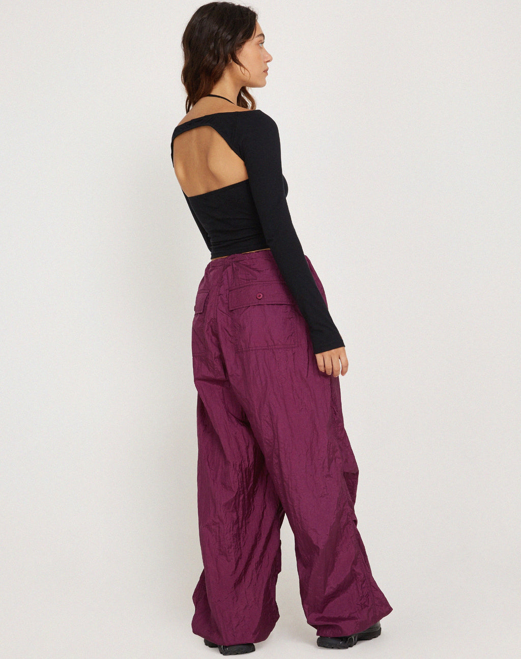 Pantalón Chute en morado oscuro