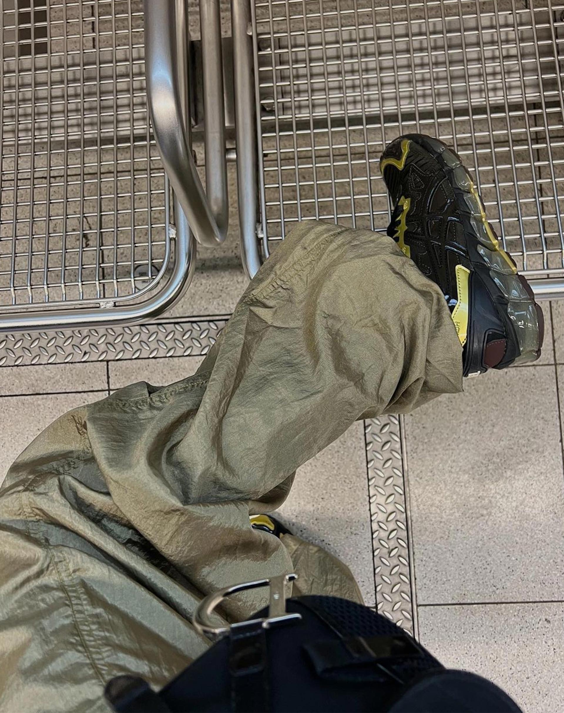 imagen de Chute Trouser en Parachute Silver Green
