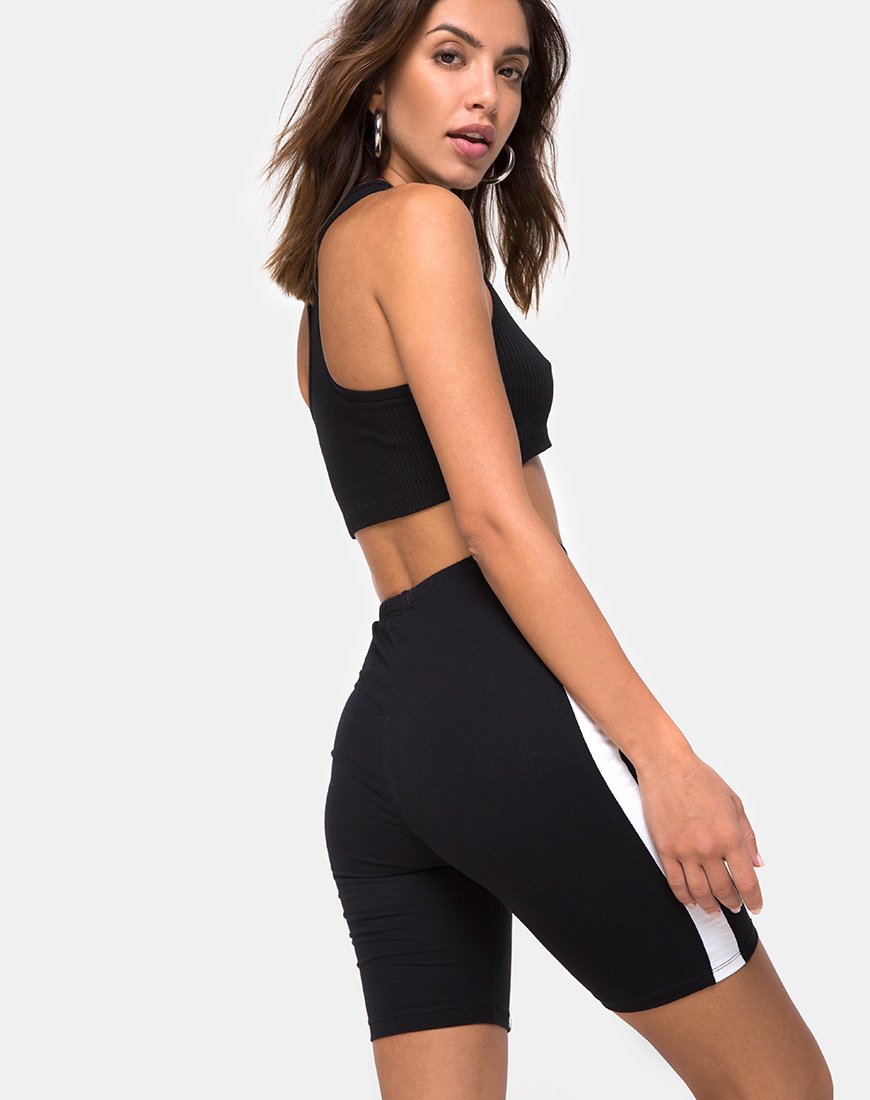 Imagen de Cirst Short en negro con raya blanca