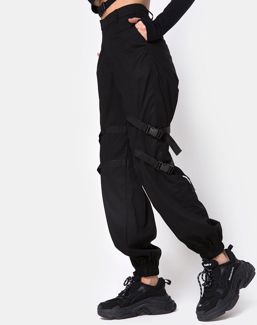 Imagen de Clive Cargo Trouser en negro Hebilla