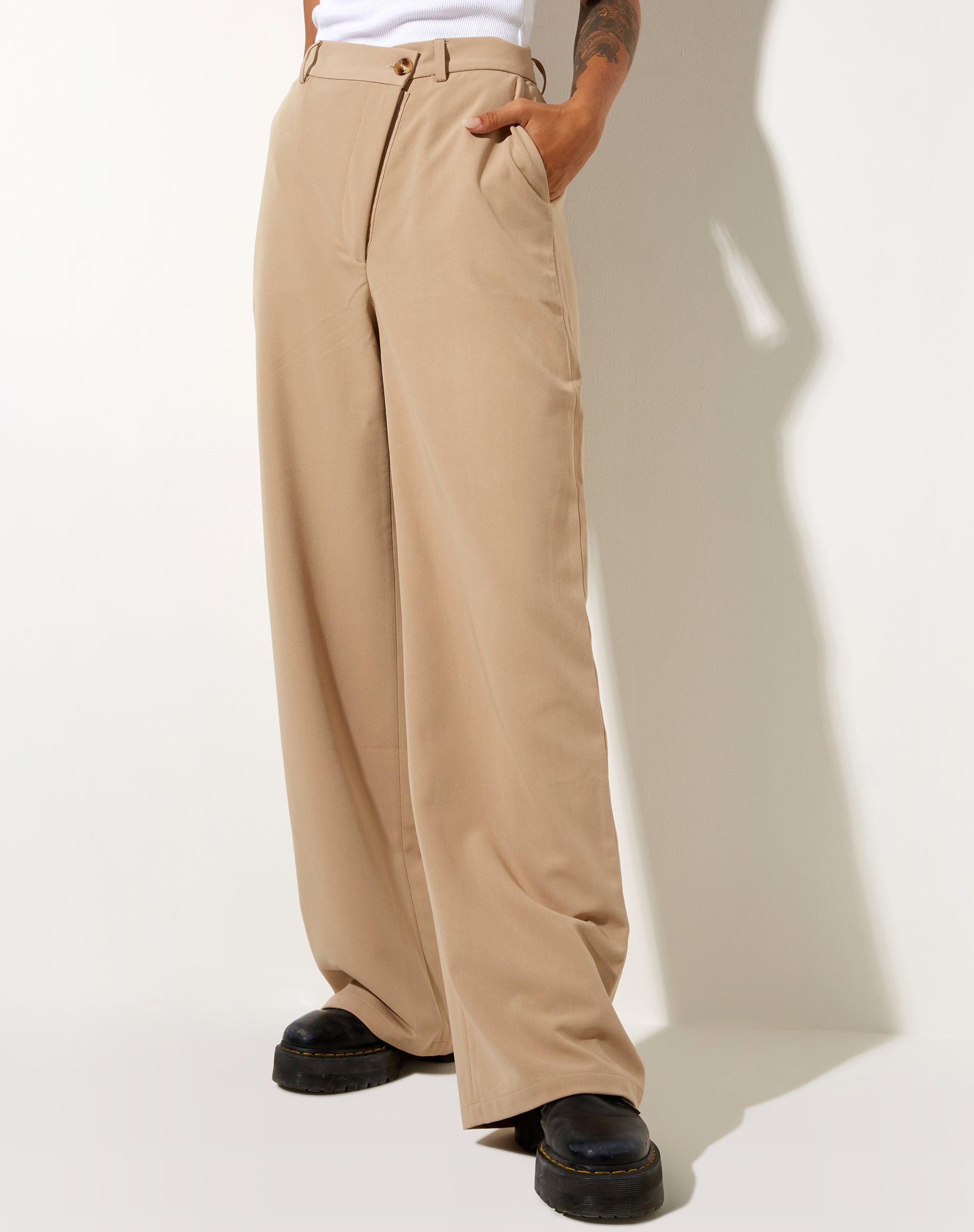 Imagen del pantalón Corby en Tailoring Tan