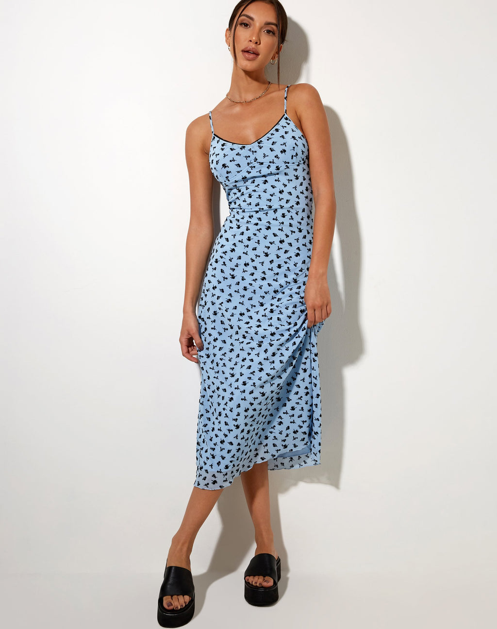Vestido Cotina Midi Azul Flor Capullos Negro Flock