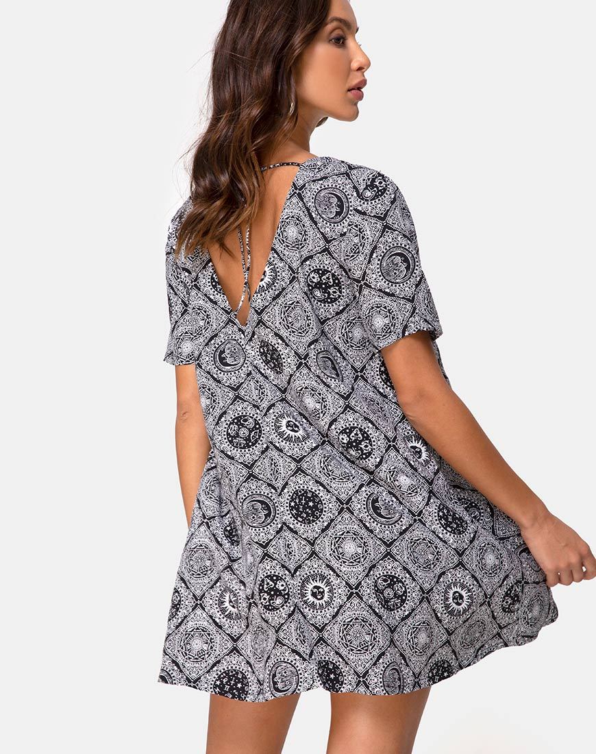 Vestido Crosena en negro astrológico