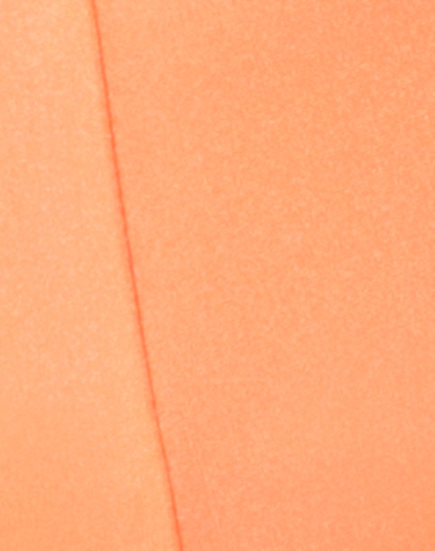 Imagen de Cycle Short en naranja fluorescente