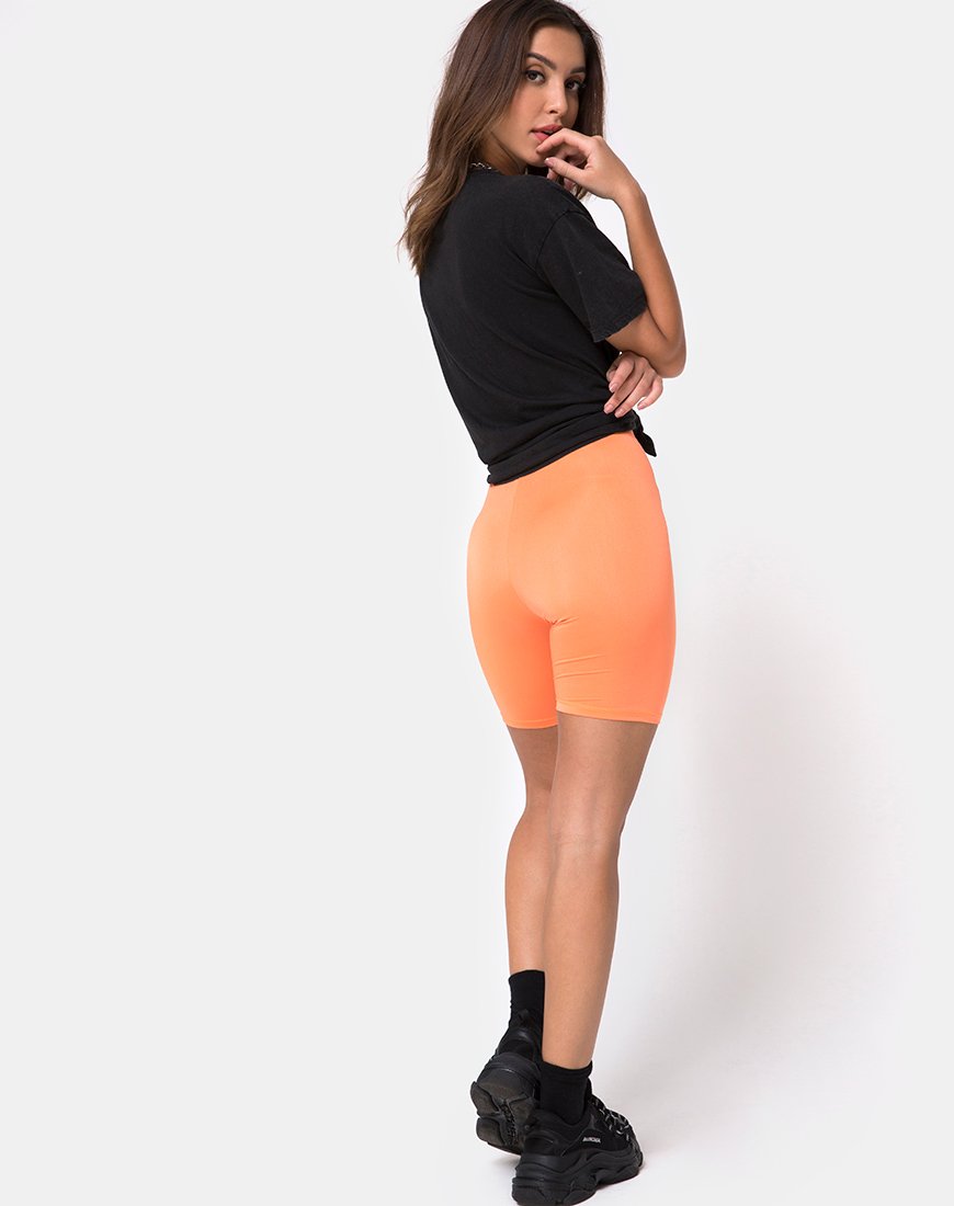 Imagen de Cycle Short en naranja fluorescente
