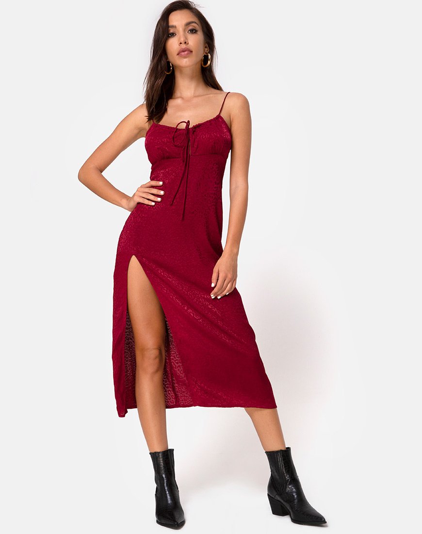 Imagen del vestido Cypress Midi Dress in Satin Cheetah Frambuesa