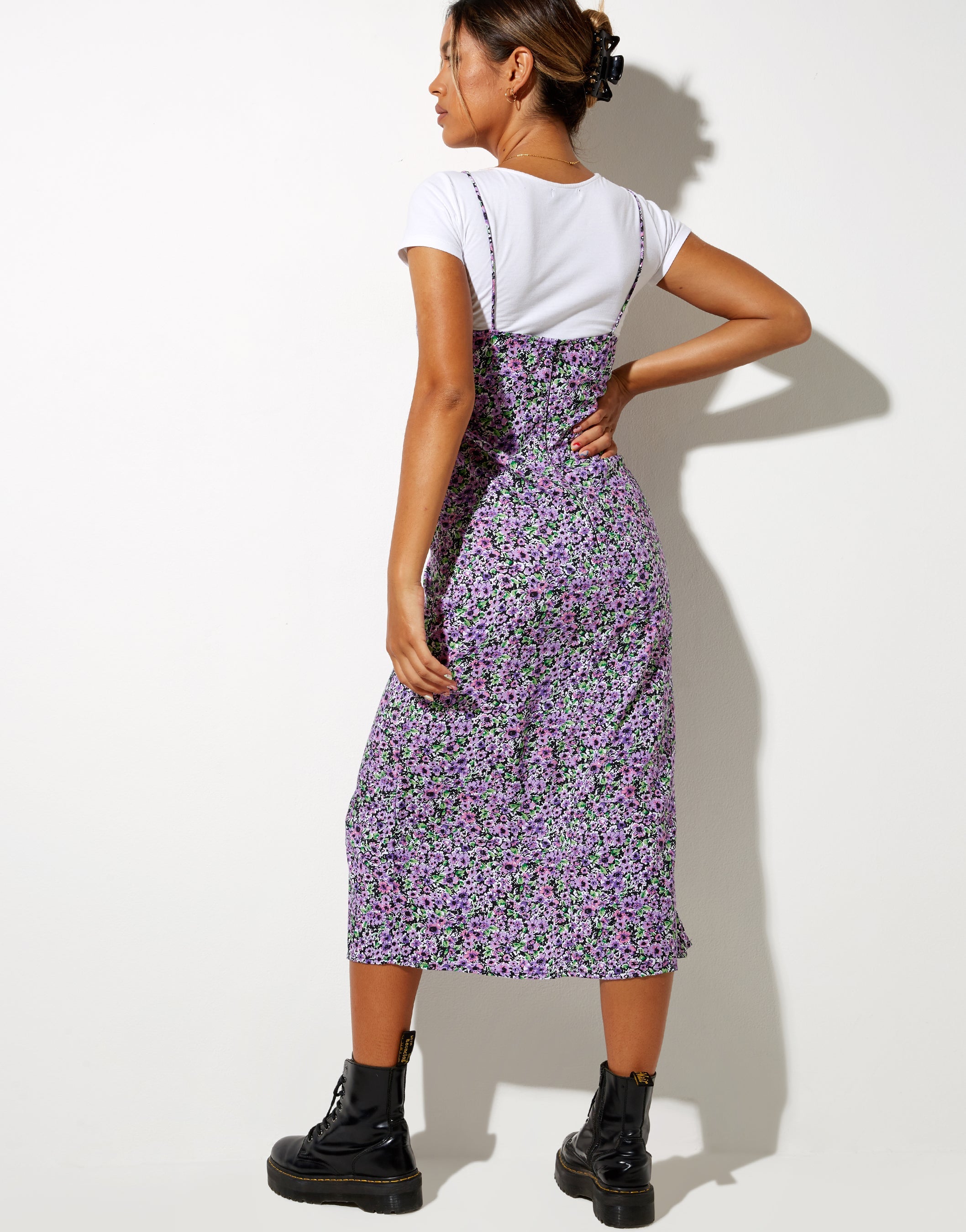 Imagen del vestido Midi Ciprés en Flor Lila