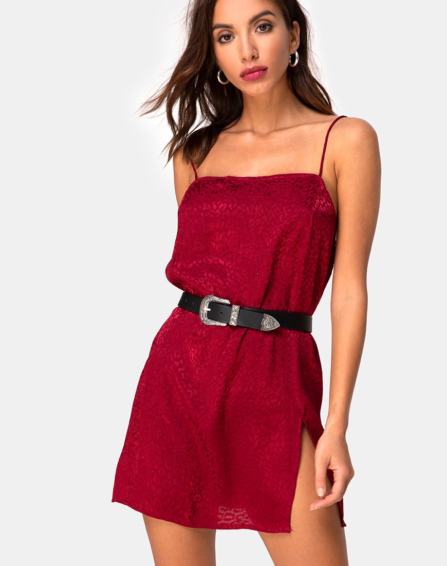Datista Slip Dress en Satén Chita Frambuesa