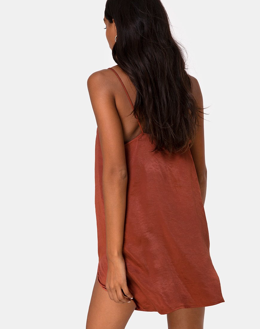 Vestido Datista de satén óxido oscuro