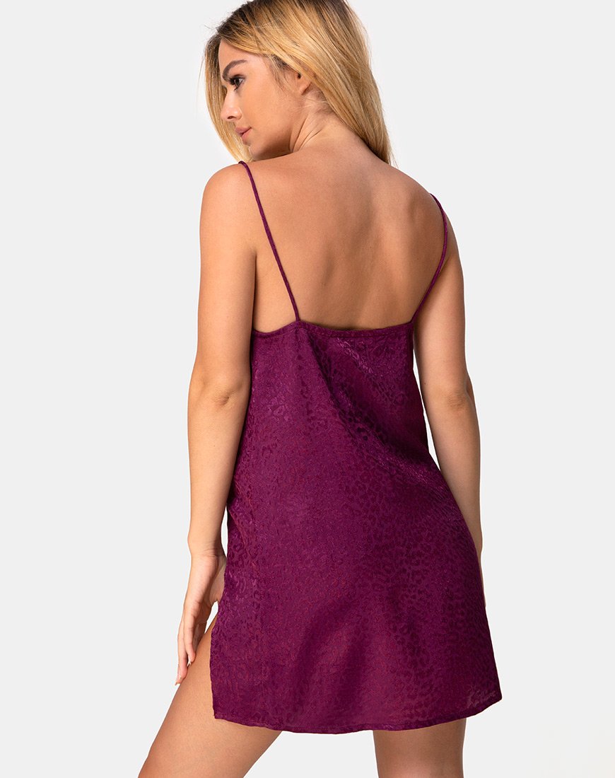 Datista Slip Dress en Satén Chita Uva