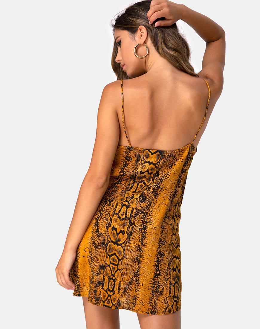 Datista Slip Dress en mostaza serpiente
