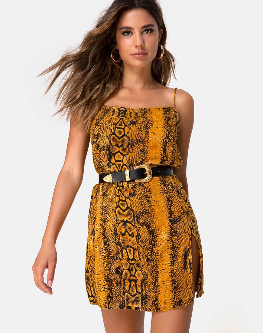 Datista Slip Dress en mostaza serpiente