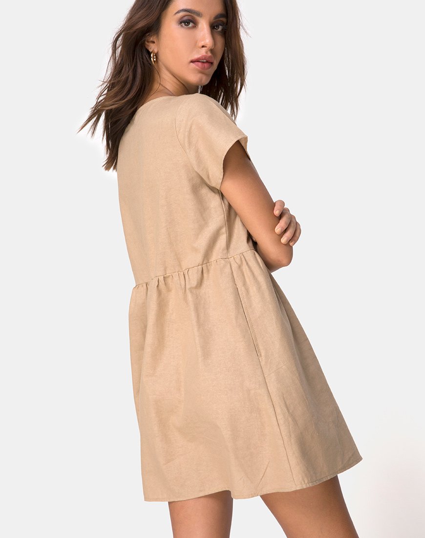 Deira Babydoll Dress en Piedra