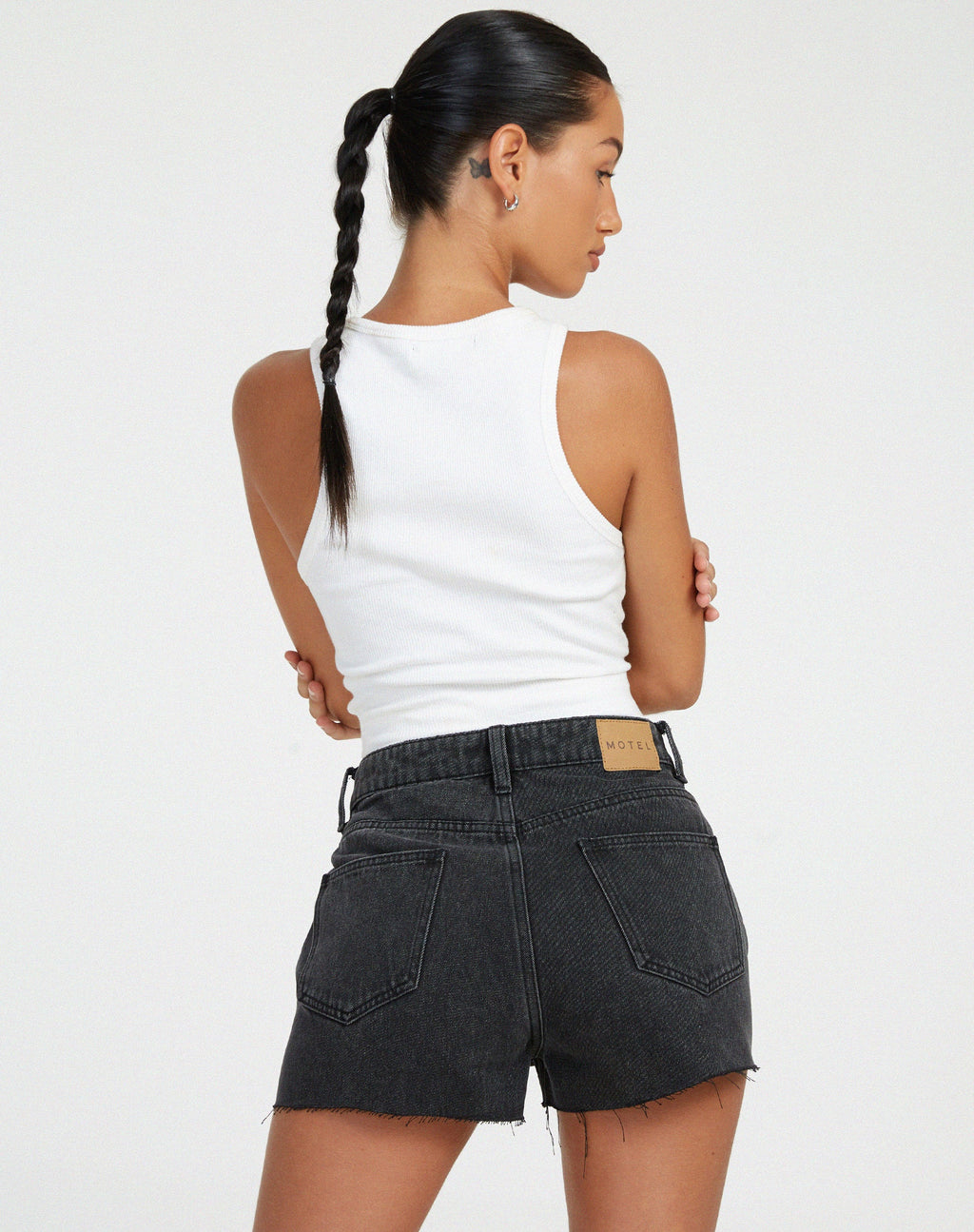 Pantalón corto vaquero en lavado negro