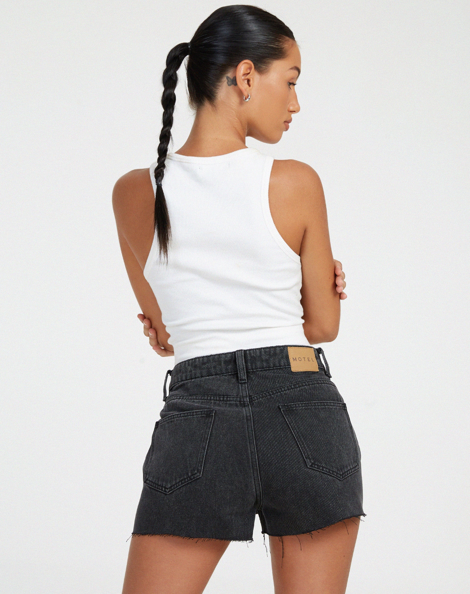 imagen de Denim Short en Black Wash