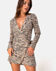 Imagen de Deva Wrap Dress in 90s Zepra Taupe