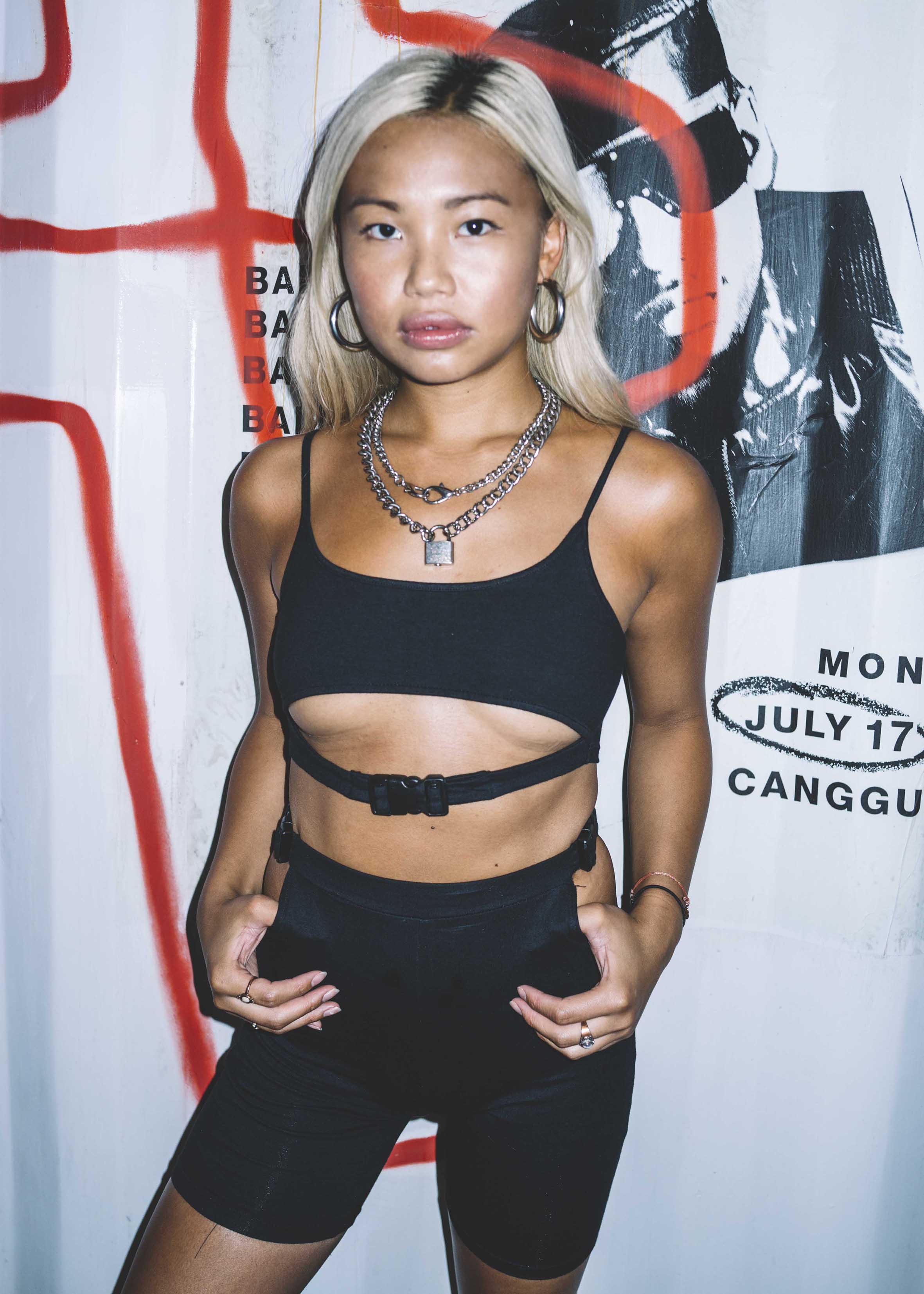 Imagen de Milipe Crop Top en negro Hebillas