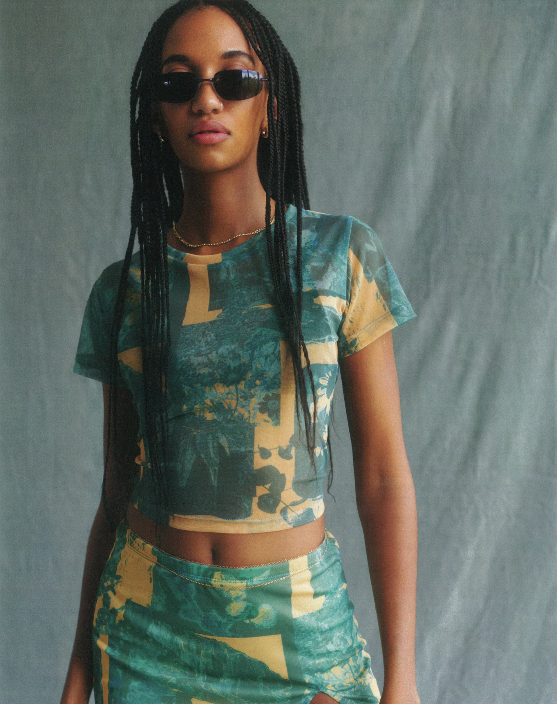 imagen de Motel x Olivia Neill Zora Top en Collage Floral Verde Sombra