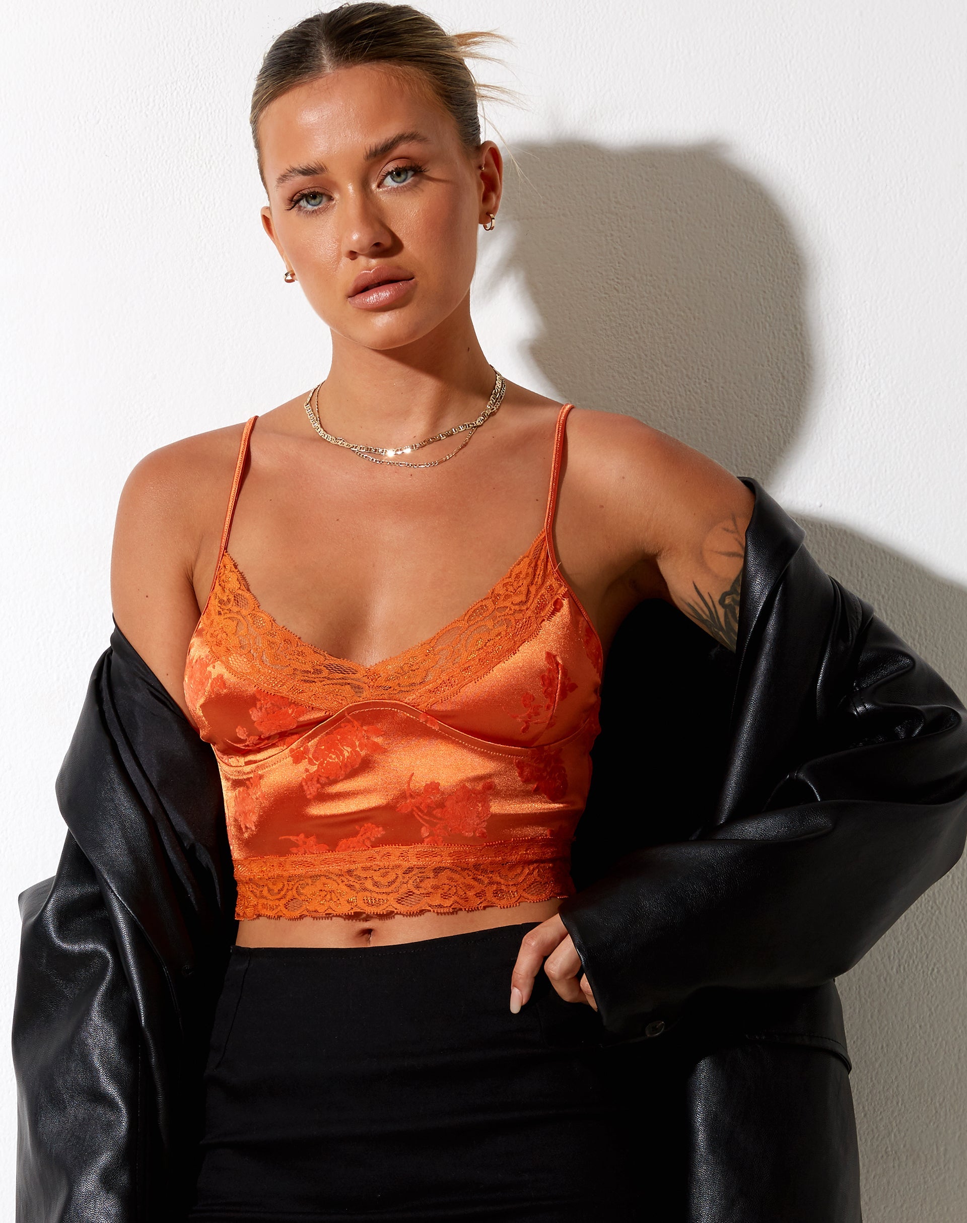 Imagen de Dyrana Crop Top en Rosa Flock Mandarina
