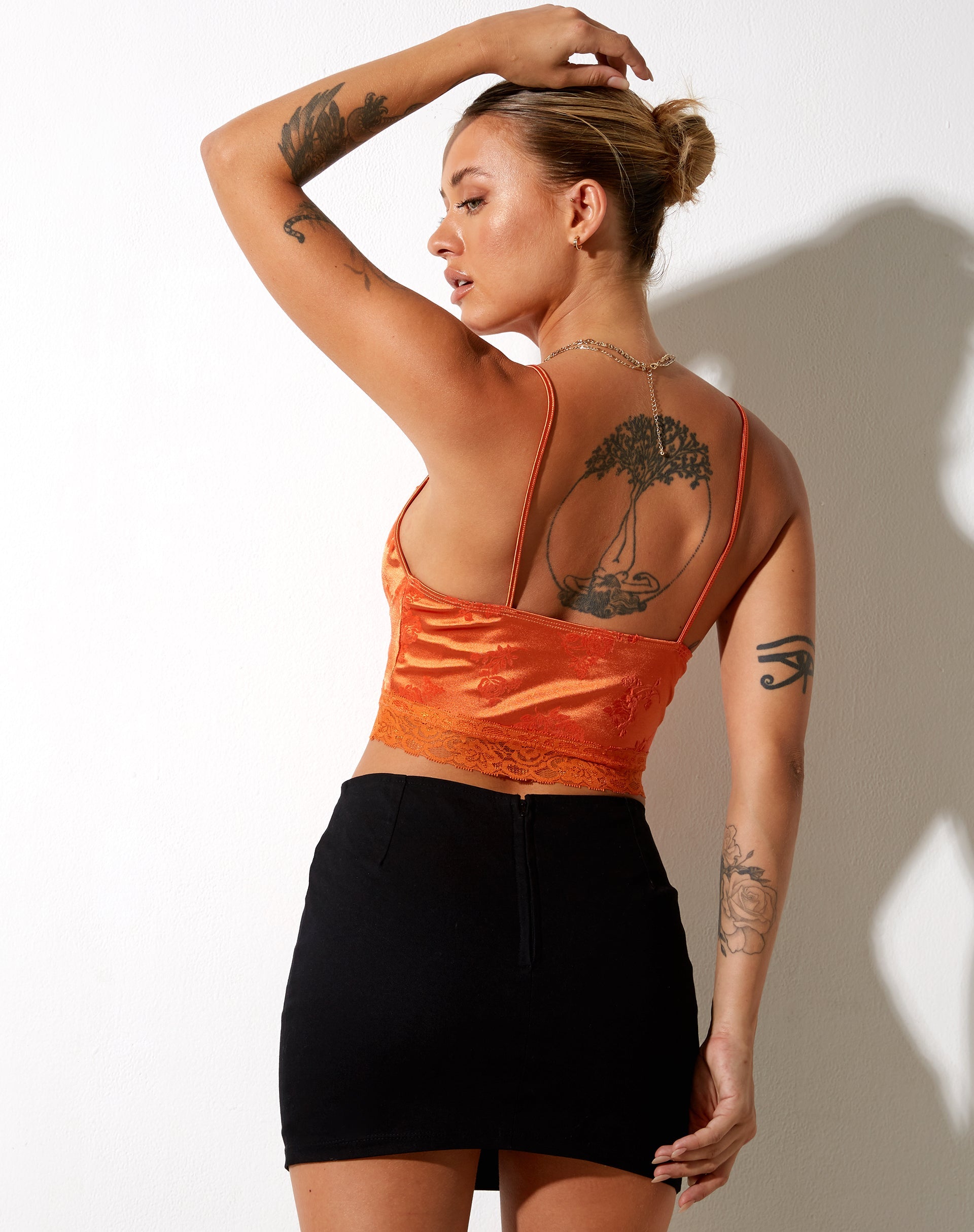 Imagen de Dyrana Crop Top en Rosa Flock Mandarina