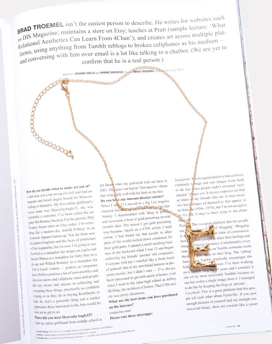 Imagen de Collar en Oro Letra E