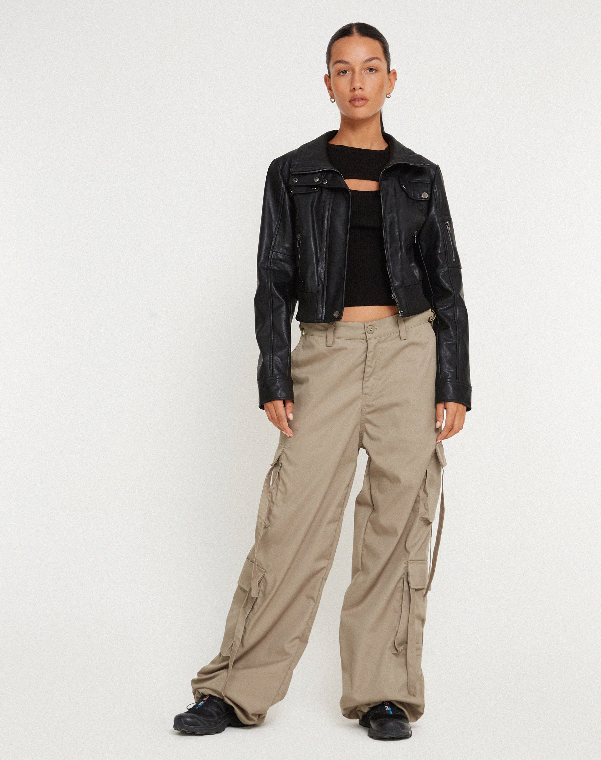 imagen de Edgar Wide Leg Cargo Trouser en Algodón Drill Topo