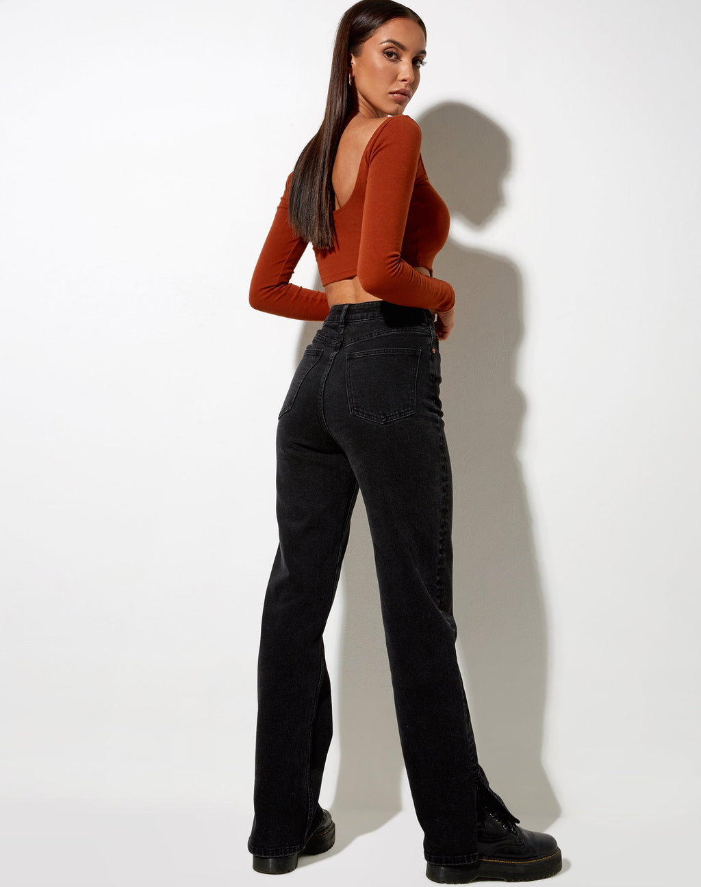 Crop Top Elcaca en Rib Bombay Marrón